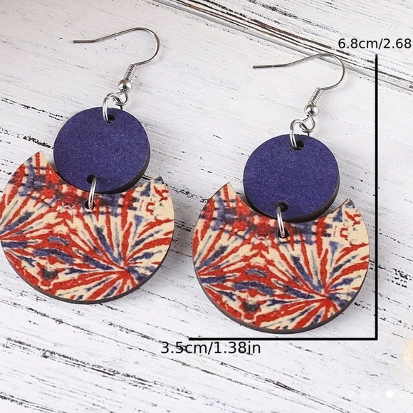 New Vintage Red White and Blue fireworks wooden dangle earrings - Picture 2 of 2